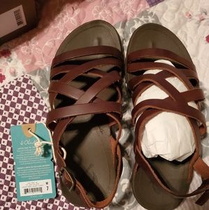 Olu Kai awe awe sandals